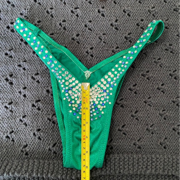 Green Competition Bikini Set -Figure Competition Suit - Posing Suit-Bodybuilding - Picture 10 of 11